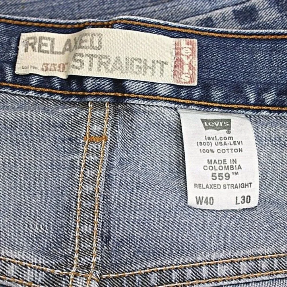 Levi’s 559 Relaxed Fit Jeans Straight Leg Blue Light Wash Distressed Men’s 40x30
